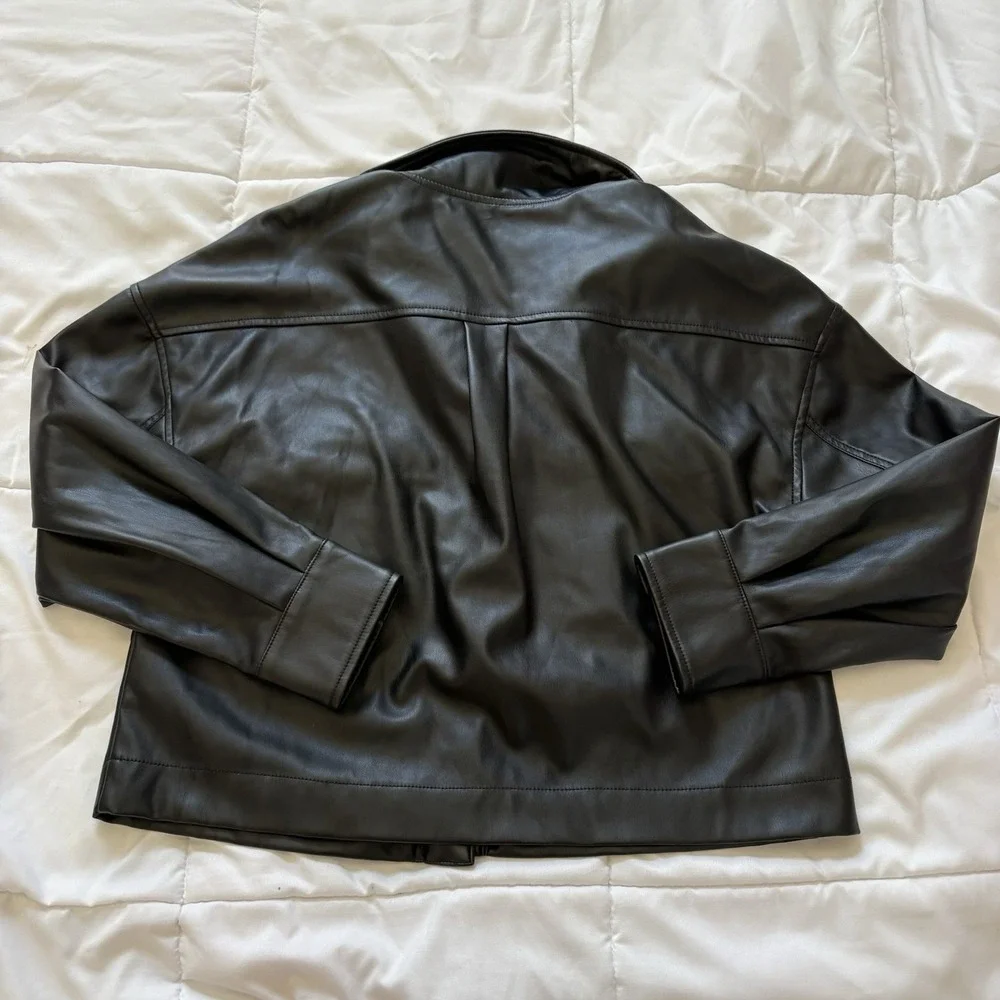 Womens XL Faux Leather Cropped‎ Black Jacket Quiet Luxury Preppy Biker Grunge